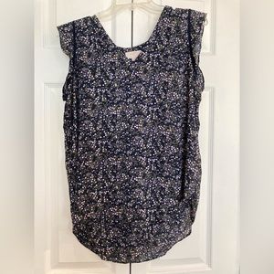Loft flutter sleeve top, size petite large.